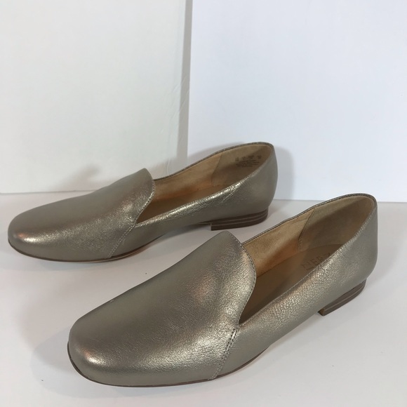 naturalizer metallic shoes